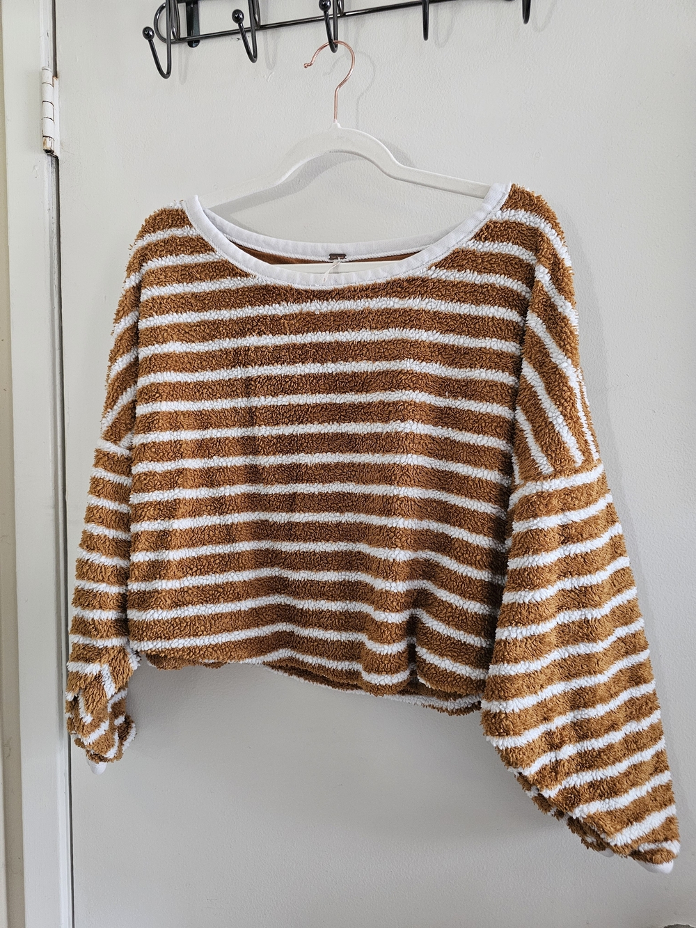 Striped Cozy Plush Cropped Sweater - Mustard White - Picture 2 of 6